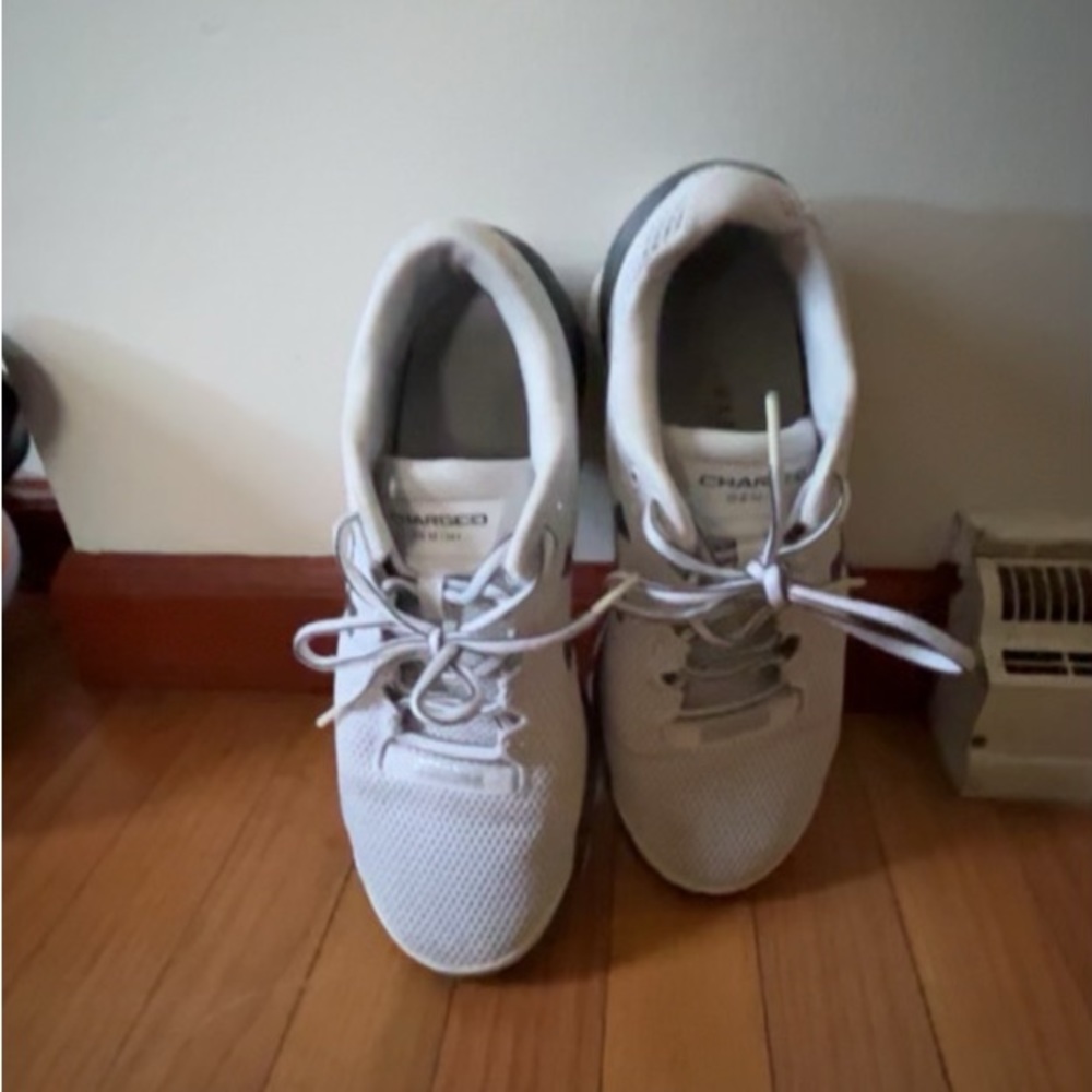 Under Armour charged Gemini size 8 1/2 white and grey
